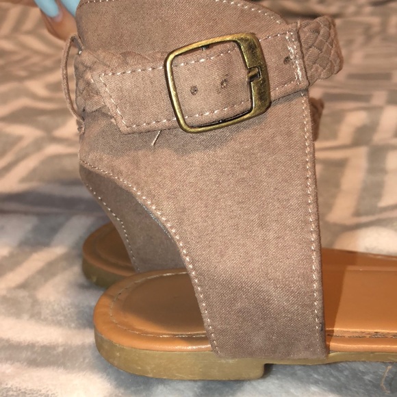 Sandals - Picture 3 of 3